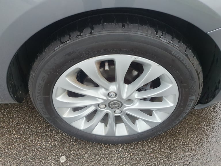 2015 Vauxhall Corsa 1.2 SE 5dr HATCHBACK Petrol Manual