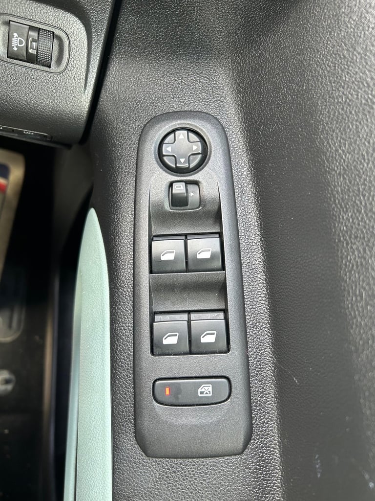 2019 Citroen Berlingo 1.5 BlueHDi Flair M MPV EAT Euro 6 (s/s) 5dr Diesel