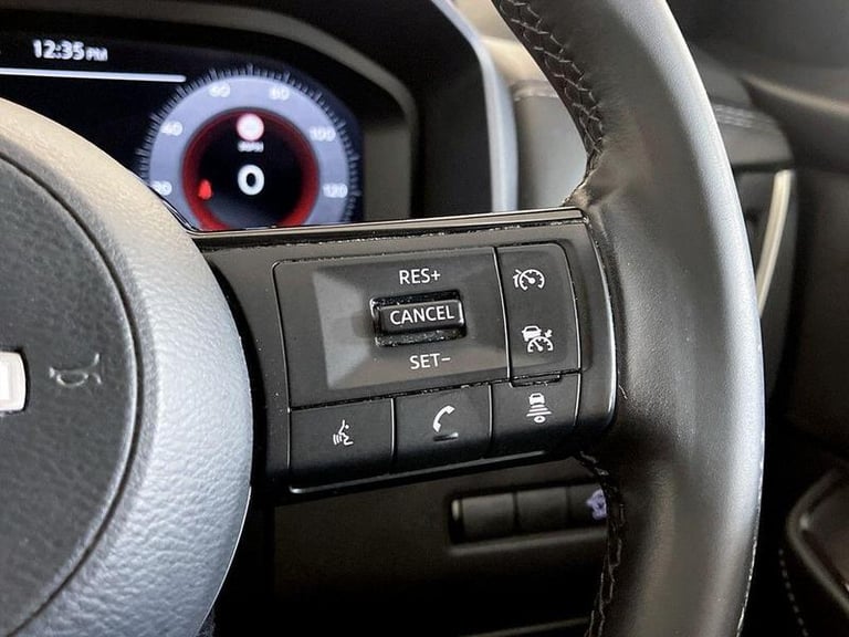 2022 Nissan Qashqai 1.3 DIG-T MHEV N-Connecta Euro 6 (s/s) 5dr Manual SUV Hybrid Manual