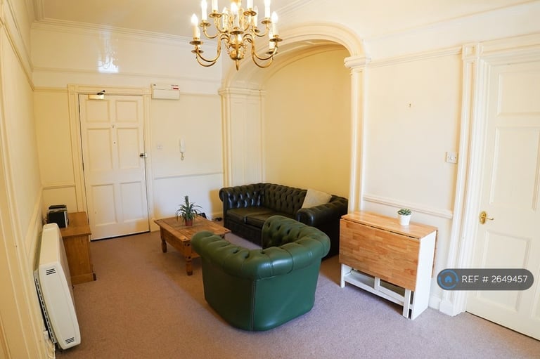 image for 2 bedroom flat in Imperial Hotel, Exeter, EX4 (2 bed) (#2649457)