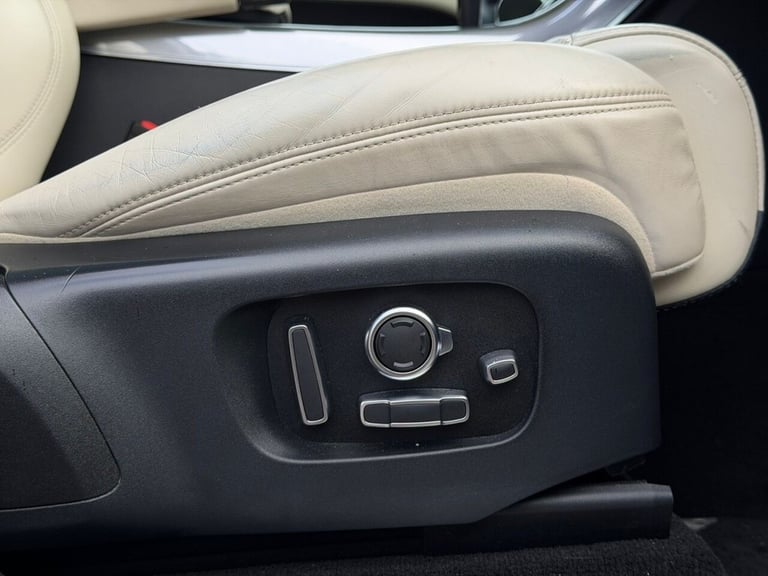 2019 Land Rover Range Rover Sport 3.0 SD V6 Autobiography Dynamic SUV 5dr Diesel Auto 4WD Euro 6 ...