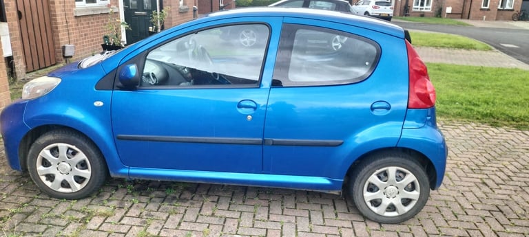Peugeot, 107, Hatchback, 2009, Manual, 998 (cc), 5 doors