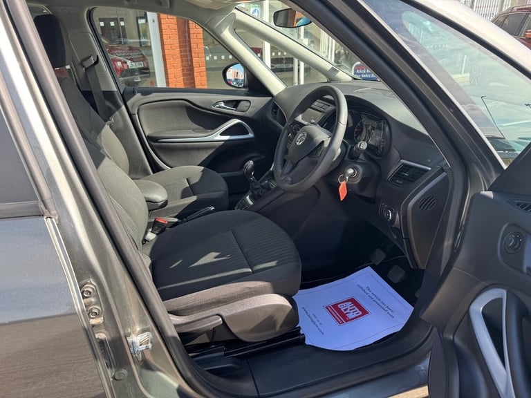 2017 Vauxhall Zafira 1.4T Design 5dr ++ 7 SEATS / DAB / BLUETOOTH / ULEZ ++ MPV Petrol Manual