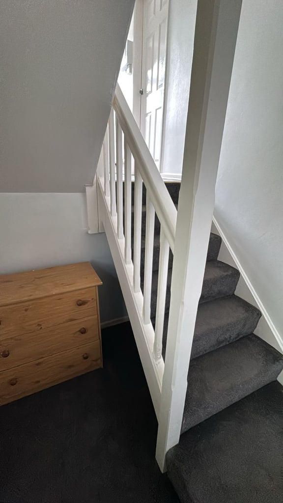 2 bed detached house