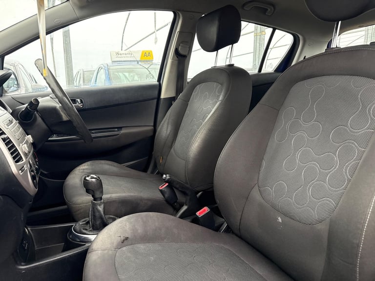 2011 Hyundai i20 1.4 Comfort Euro 5 5dr HATCHBACK Petrol Manual