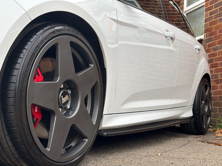 2016 Ford Focus 2.0T EcoBoost ST-3 FULLY FORGED  MOUNTUNE BIG BRAKE KIT  X37