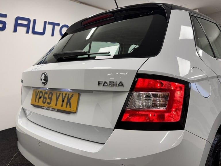 2019 Skoda Fabia 1.0 COLOUR EDITION FIVE DOOR 60 BHP + PARKING SENSORS Hatchback Petrol Manual