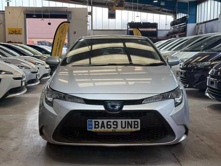 2020 Toyota Corolla 1 790 CC TOYOTA COROLLA TOURING Hybrid