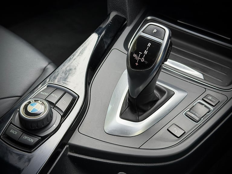 BMW, 4 SERIES, Coupe, 2014, Semi-Auto, 1995 (cc), 2 doors