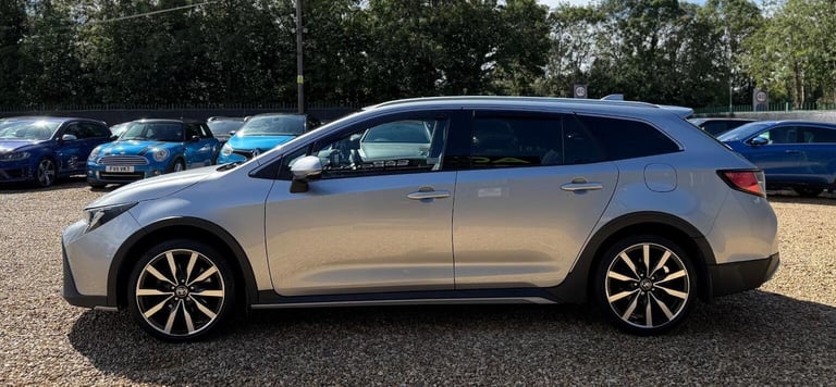 TOYOTA COROLLA 2.0 VVT-h Trek Touring Sports CVT Euro 6 (s/s) 5dr 2022