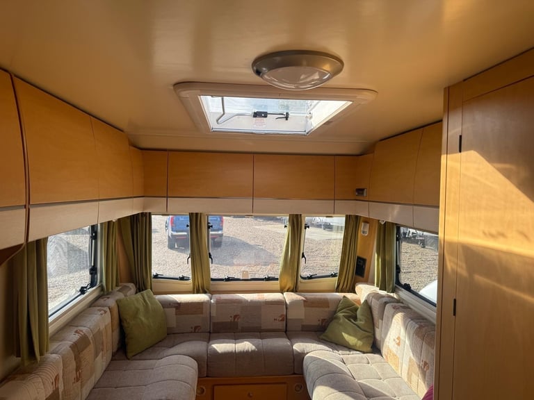 2011 Bailey Pegasus 646 quard motor mover