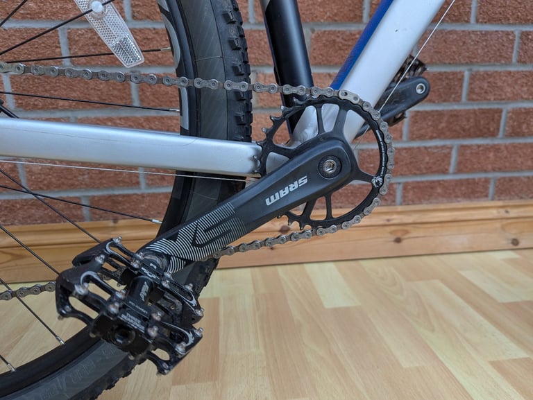 Men's Boardman MHT 8.8 Hard tail Mountain Bike medium