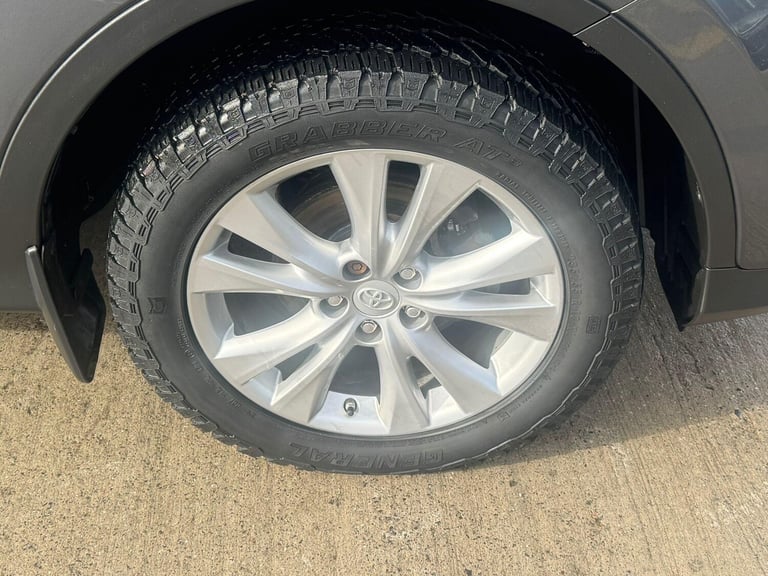 2013 Toyota RAV4 2.2 D-4D Invincible 4WD Euro 5 5dr ESTATE Diesel Manual