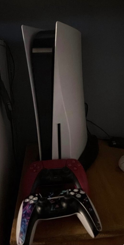 image for Ps5 disc and 2 consoles 