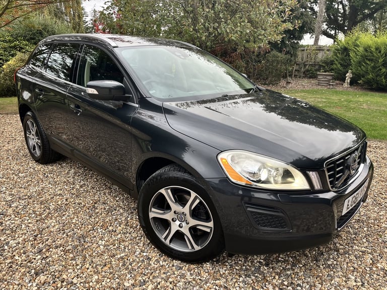 VOLVO XC60 2.4 D5 SE Lux 2011