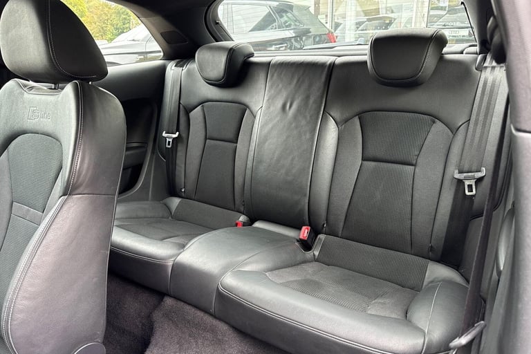  Audi A1 1.0 TFSI S line Hatchback 3dr Petrol Manual Euro 6 (s/s) (Nav) (95 ps) Petrol Manual
