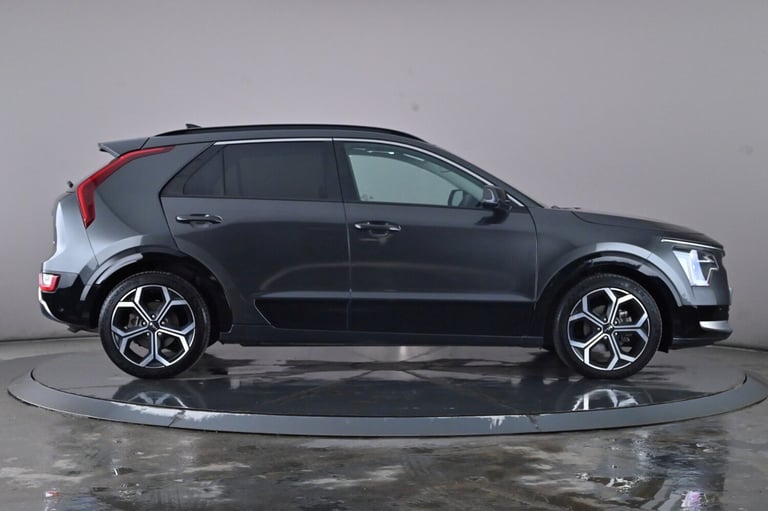  Kia Niro Plug In Hybrid 1.6 Gdi 11.1kwh 4 Suv 5dr Petrol Plug In Hybrid Dct