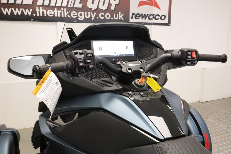 2025 Can-Am Spyder RT Limited Trike Mineral Blue Satin - IN STOCK NOW 