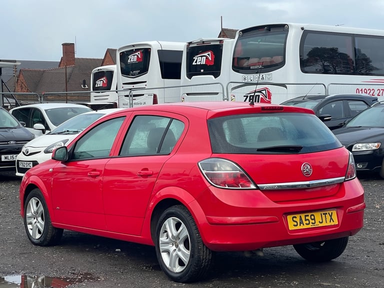 * 59 2010 VAUXHALL ASTRA 1.4L 5 DOOR + LONG MOT + IDEAL FIRST CAR + HPI CLEAR * 