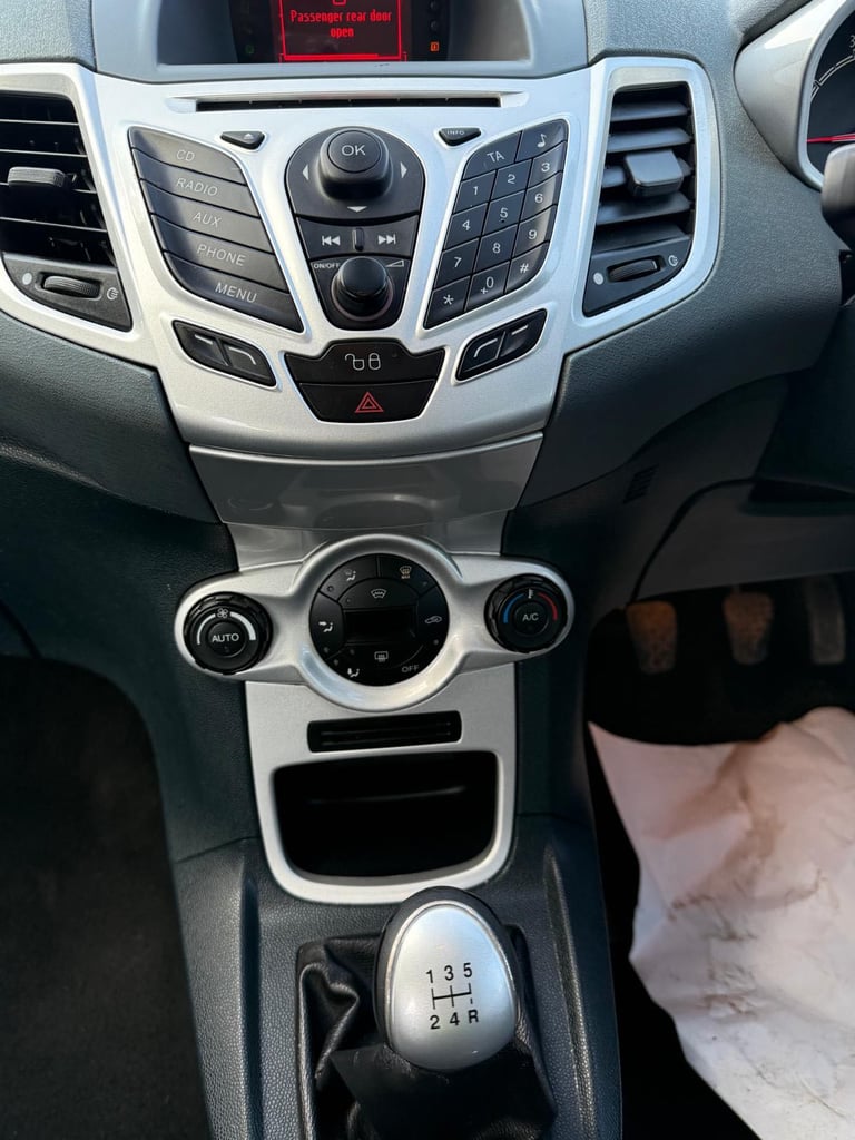 Ford, FIESTA, Hatchback, 2009, Manual, 1596 (cc), 5 doors