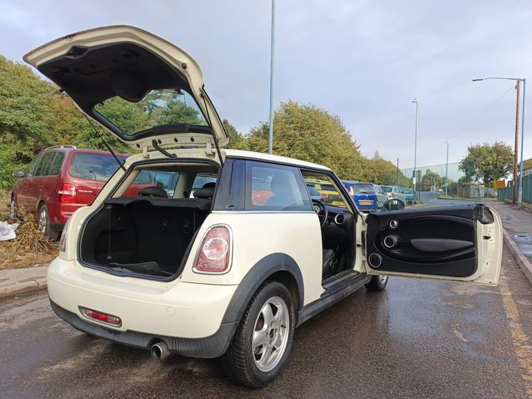 2011 MINI Hatch 1.6 One 3dr HATCHBACK Petrol Manual