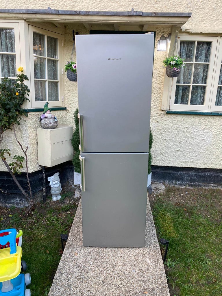 image for Immaculate fridge freezer(excellent working condition)