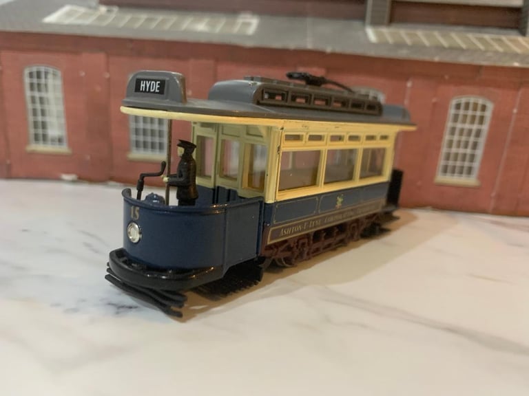 SCALE MODEL ASHTON-UNDER-LYNE & SOUTHAMPTON TRAMS