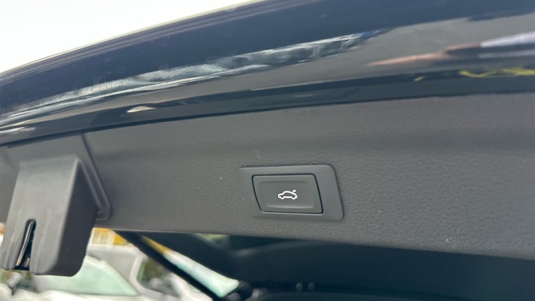 2024 Audi Q3 1.4 TFSIe 45 S line SUV 5dr Petrol Plug-in Hybrid S Tronic Euro 6 (s/s) 13k SUV Hybr...