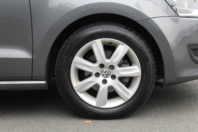 VOLKSWAGEN POLO 1.4 SE 2010