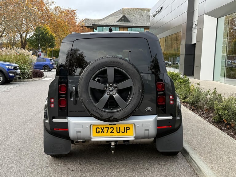 2022 Land Rover Defender 110 3.0 D300 MHEV HSE SUV 5dr Diesel Auto 4WD Euro 6 (s/s) (300 ps) ESTA...