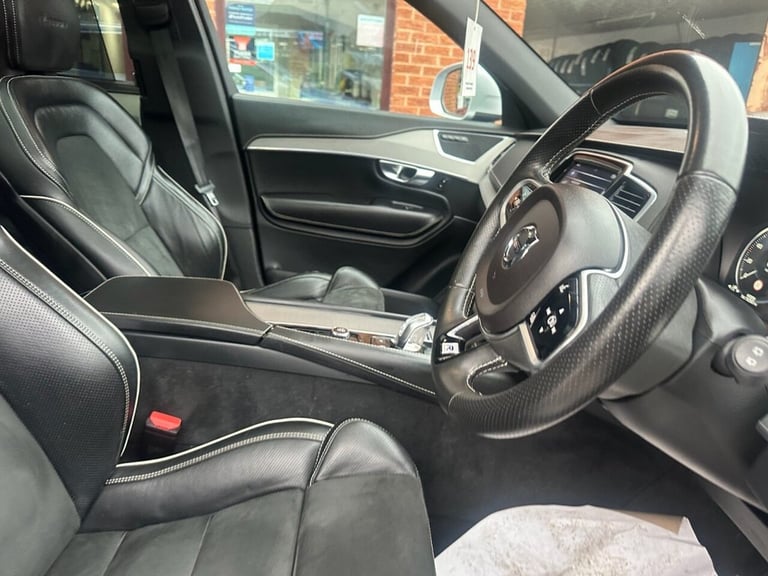 2018 Volvo XC90 2.0h T8 Twin Engine 10.4kWh R-Design SUV 5dr Petrol Plug-in Hybrid Auto 4WD ESTAT...