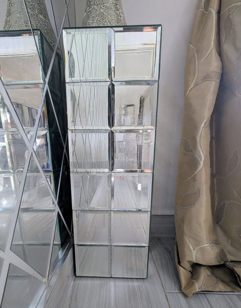 CIMC Home Rectangular Mirrored Squares Floor Standing Pedestal 