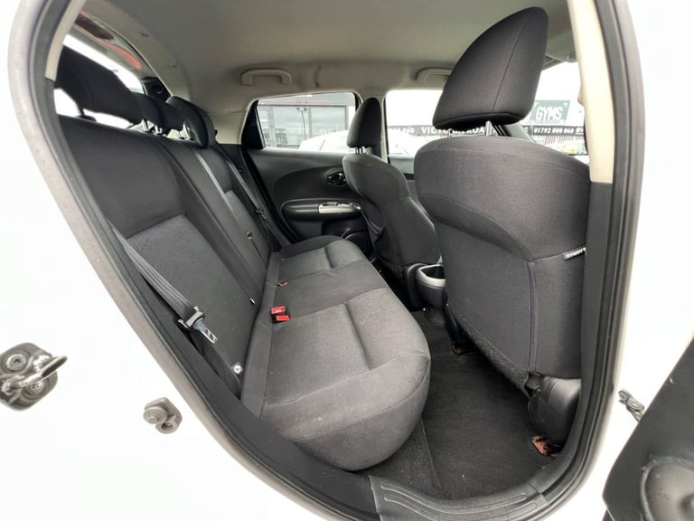 2012 Nissan Juke 1.6 Visia SUV 5dr Petrol Manual Euro 5 (117 ps) HATCHBACK Petrol Manual