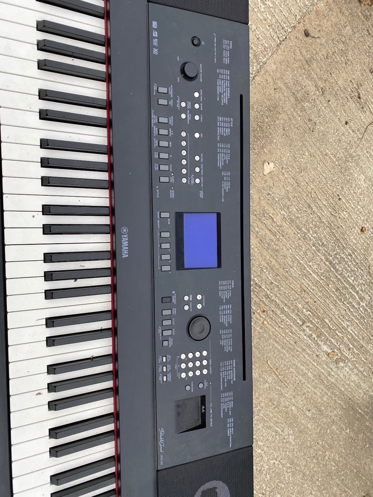 Yamaha Keyboard