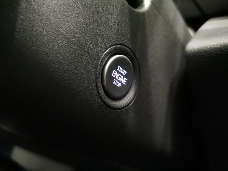 2022 Volkswagen ID.4 Pure 52kWh Life SUV 5dr Electric Auto (148 ps) - CARPLAY - AUTO PARK - LED S...