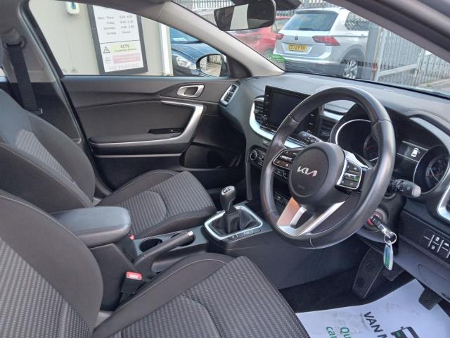 2023 Kia Ceed 1.5T Gdi Isg 2 5Dr Hatchback Petrol Manual