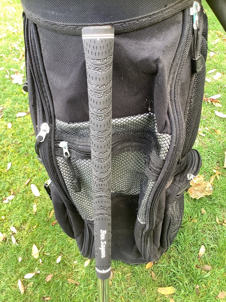 ⛳️ MENS FULL SET OF GOLF ⛳️ CLUBS + PUTTER & CART BAG 💼 RIGHT HANDED (NEW GRIPS!)