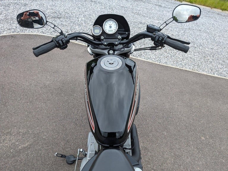 2011 HARLEY-DAVIDSON XR1200
