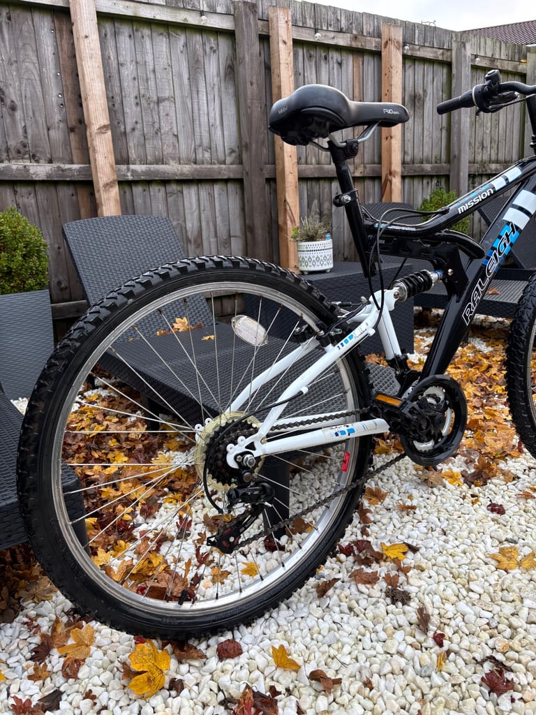 Men’s RALEIGH Dual Suspension Mountain Bike (Great Condition)