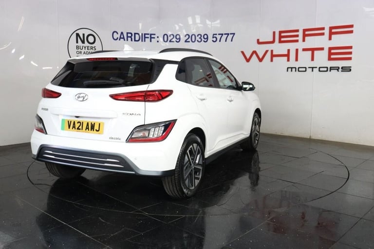 2021 Hyundai KONA 64kWh Premium 5dr Auto (APPLE CAR PLAY, HEATED SEATS) HATCHBACK ELECTRIC Automatic