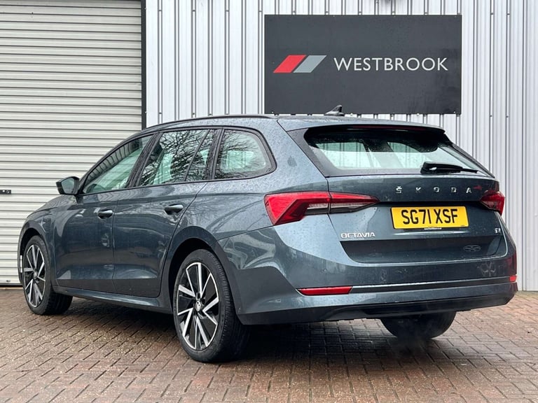 2022 Skoda Octavia 1.4 TSI iV 13kWh SE Technology DSG Euro 6 (s/s) 5dr Estate Hybrid Automatic