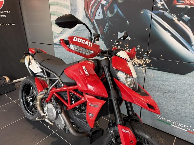 DUCATI HYPERMOTARD 950