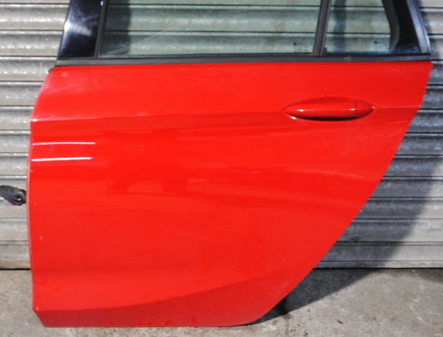 2015-2021 VAUXHALL ASTRA K REAR PASSENGER SIDE COMPLETE DOOR CODE - 50S Lava Red