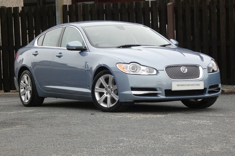 2010 Jaguar XF d V6 Luxury Saloon Diesel Automatic