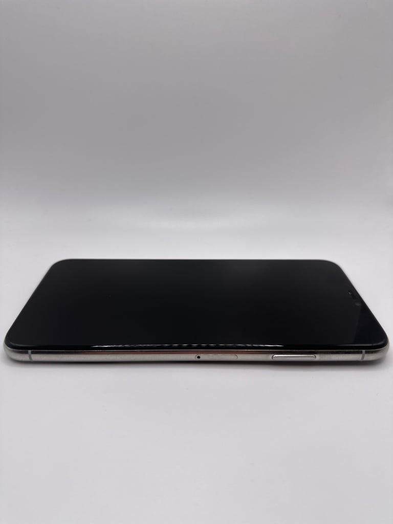 PRISTINE: 512gb Apple iPhone XS Max, White (UNLOCKED)