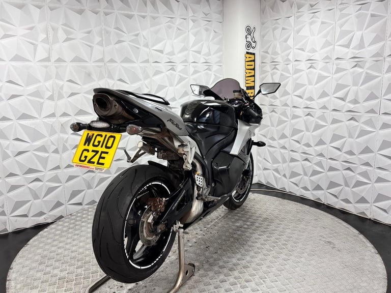 2010 Honda CBR00 | *WARRANTY PROVIDED*