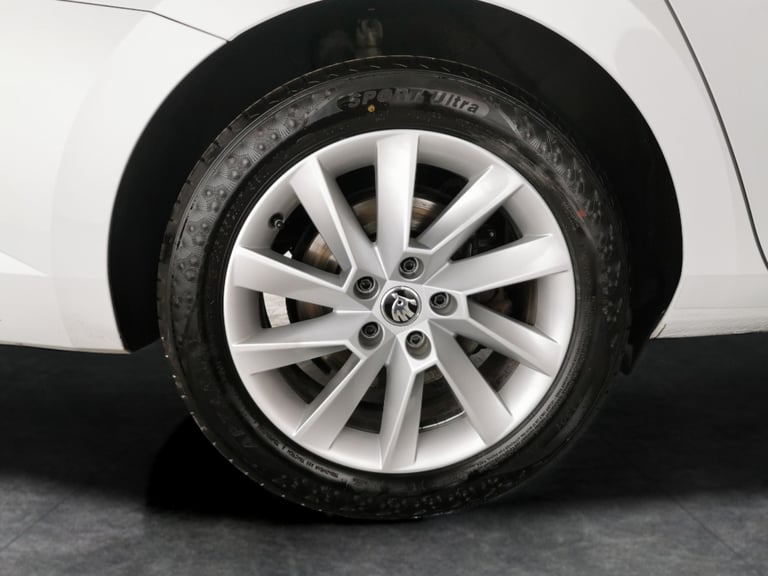 2021 Skoda Superb 1.5 TSI ACT SE Technology Hatchback 5dr Petrol DSG Euro 6 (s/s) (150 ps) -  Hat...