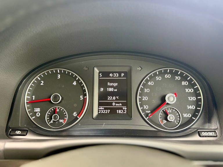 2012 Volkswagen Touran 1.6 TDI 105 SE 5dr DSG MPV Diesel Automatic