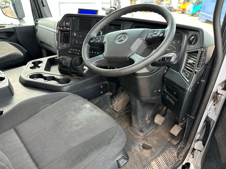 Mercedes-Benz ANTOS [Phone number removed]EURO 6 26 ton dropside truck scaffold auto 