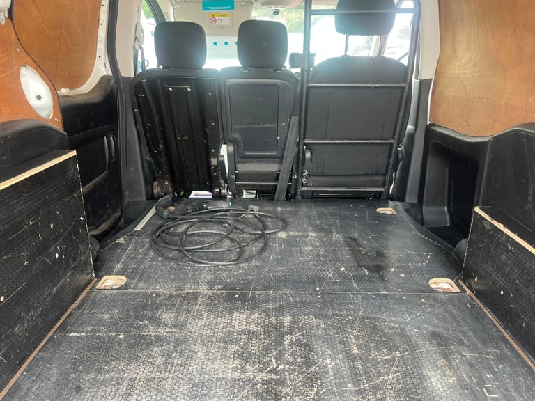 2019 Peugeot Partner 636 SE 67 Van Auto PANEL VAN Electric Automatic